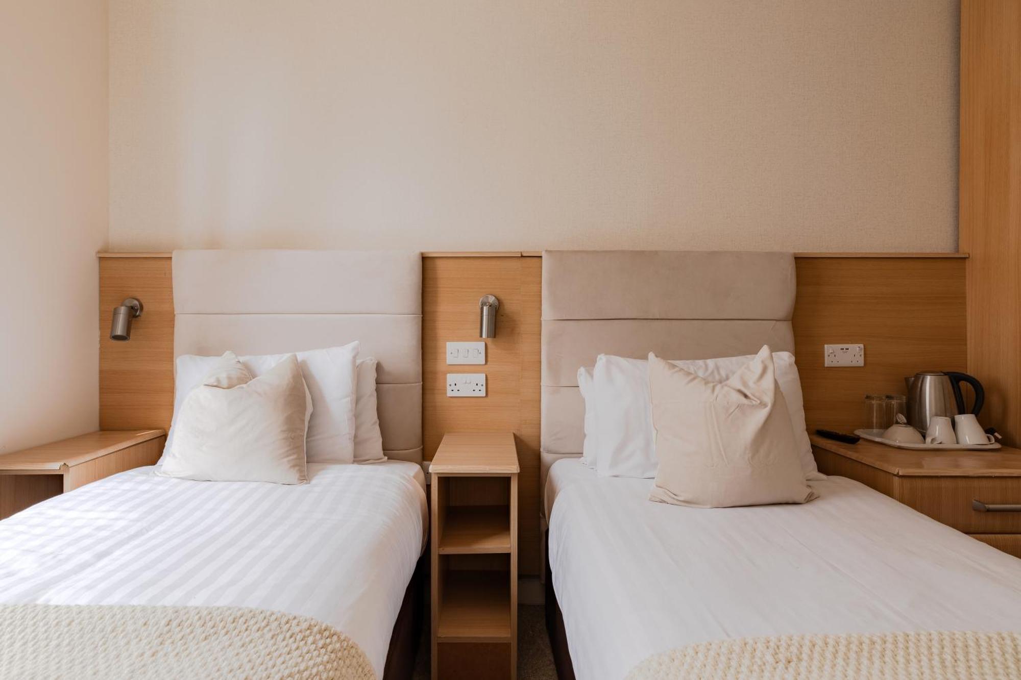 Mina Hotel London