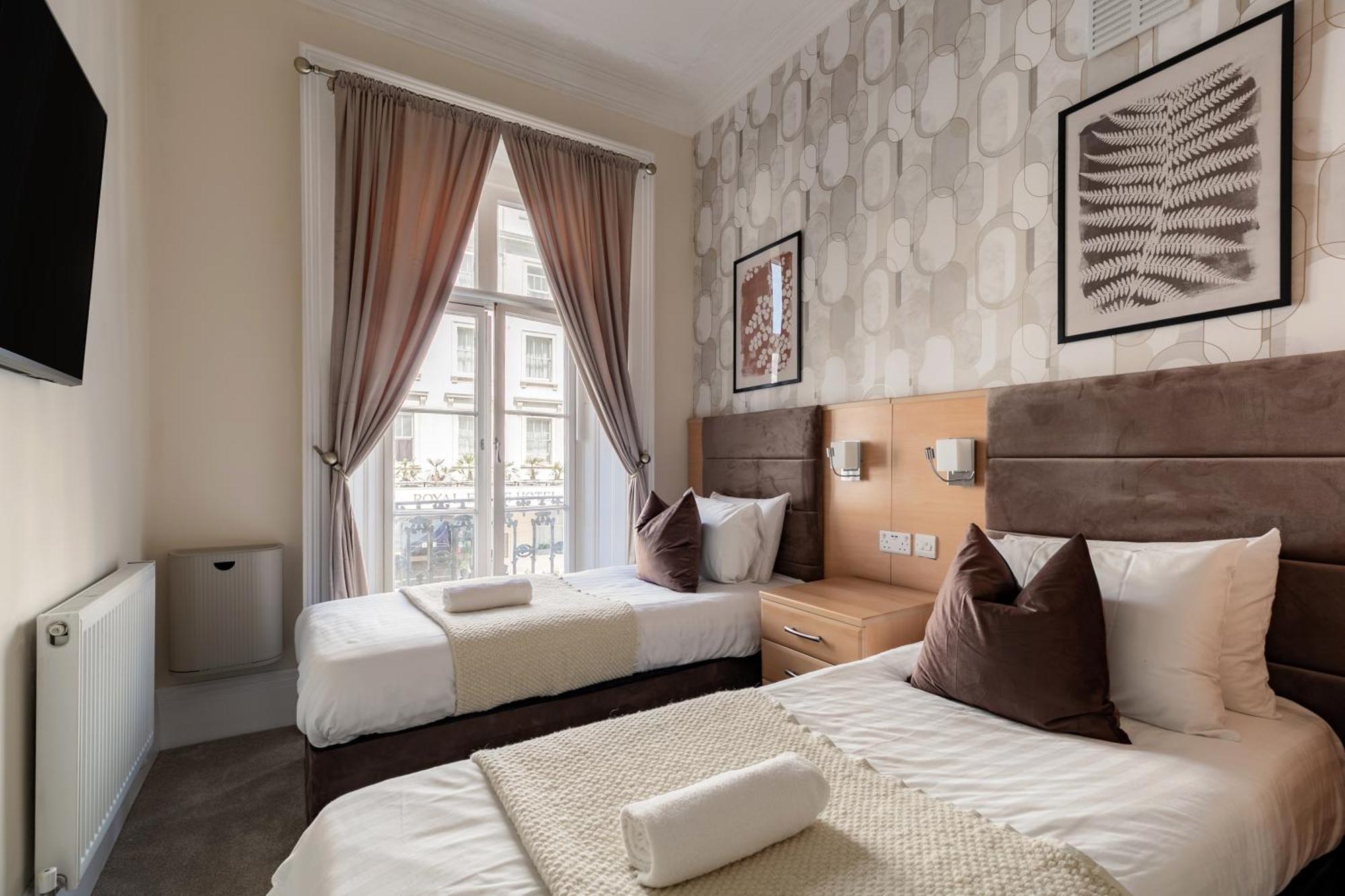 Hotel Mina 3*